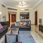 Beachfront Two Bedrooms On Palm Jumeirah By Deluxe Holiday Homes