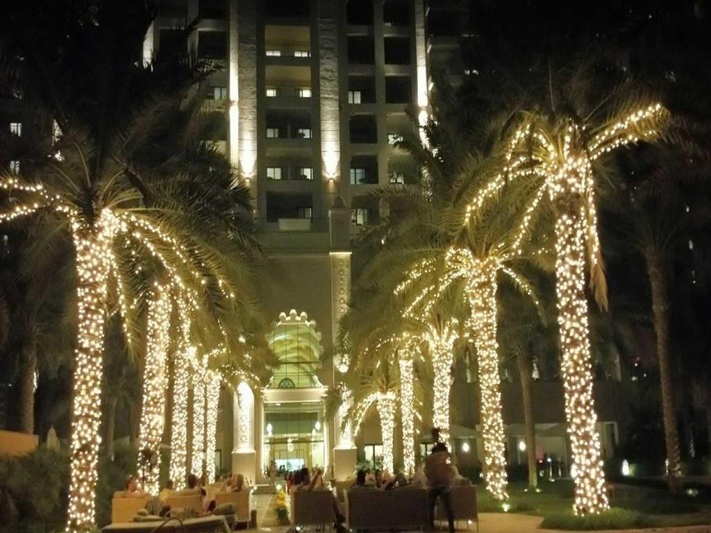 Beachfront Two Bedrooms On Palm Jumeirah By Deluxe Homes Dubai