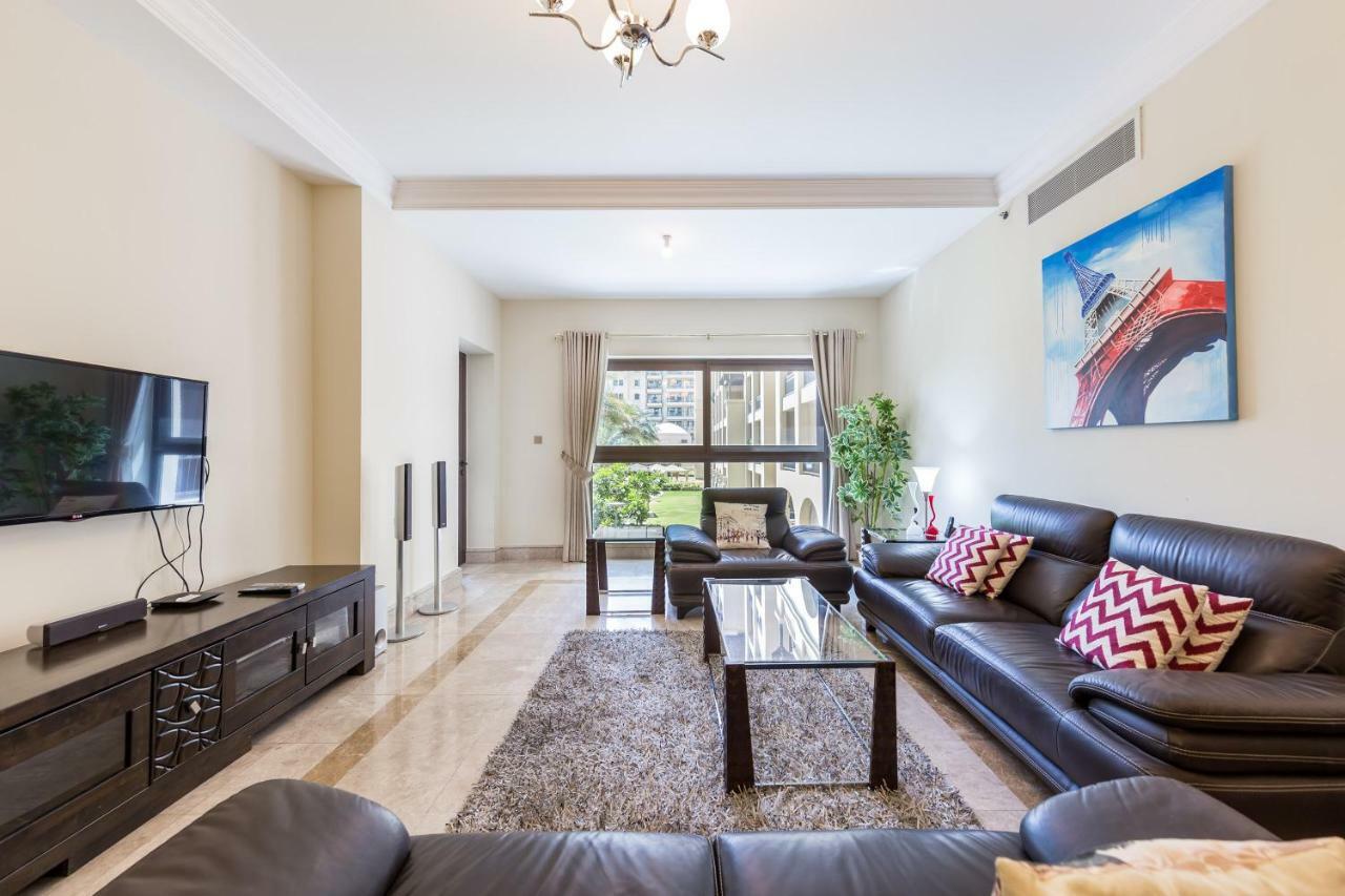 Beachfront Two Bedrooms On Palm Jumeirah By Deluxe Homes Dubai