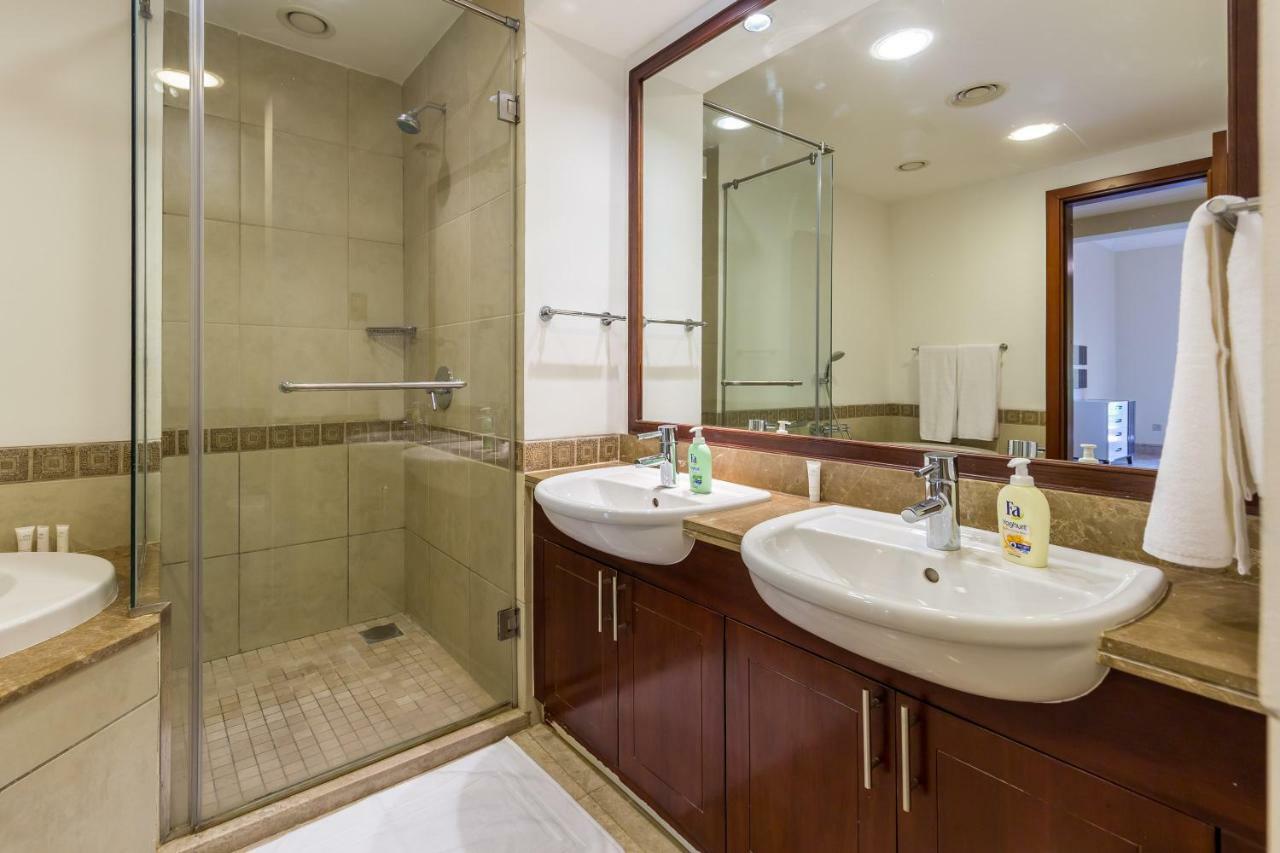 Beachfront Two Bedrooms On Palm Jumeirah By Deluxe Homes Apartment Dubai