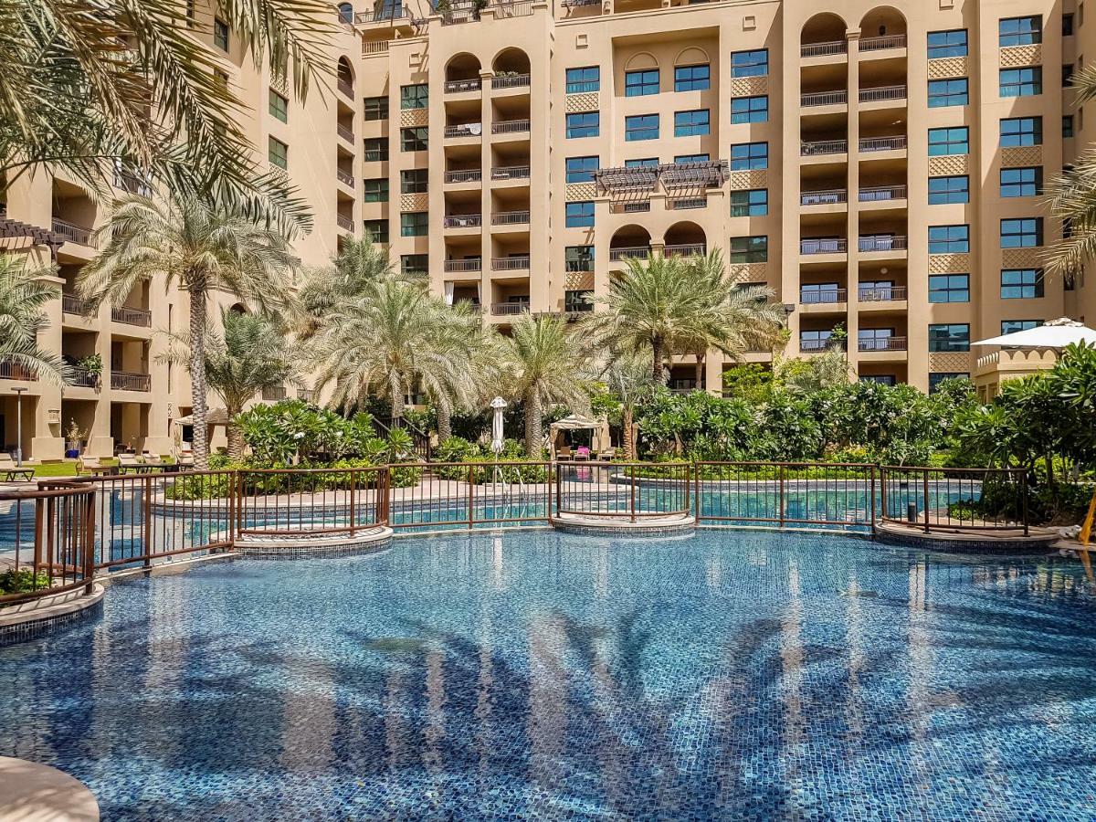 Beachfront Two Bedrooms On Palm Jumeirah By Deluxe Homes